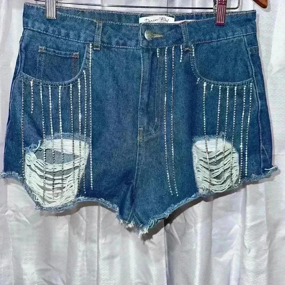 Denim Blvd Bedazzled Destressed Denim Shorts Blue M Size - Picture 2 of 13